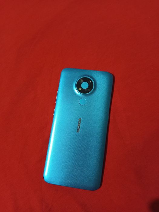 Три телефони одним лотом