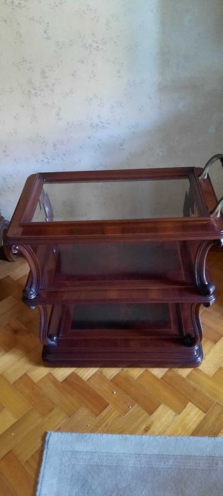 Carrinho de Chá em Madeira de Mogno – Como Novo