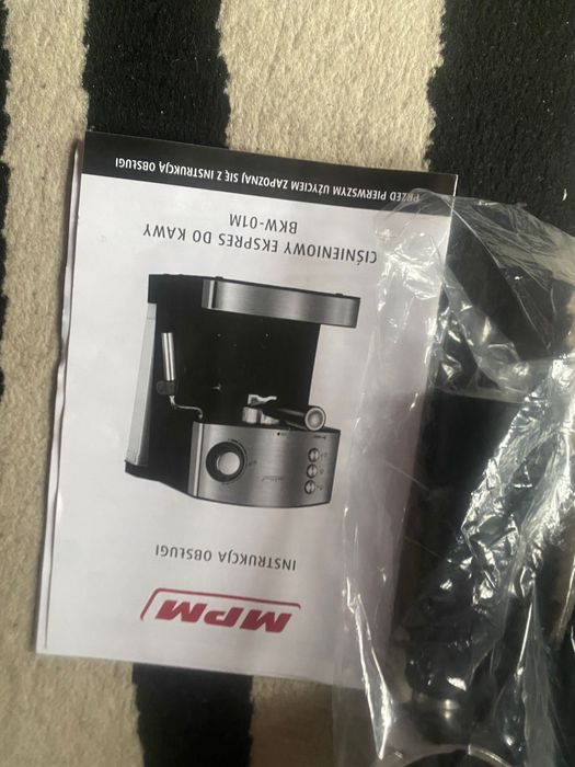 Ciśnieniowy ekspres do kawy MPM