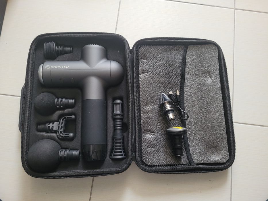 Професійний перкусійний масажер Booster