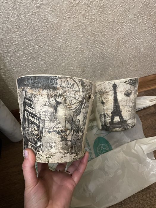 Продам керамічні горщики для квітів. 2 шт.