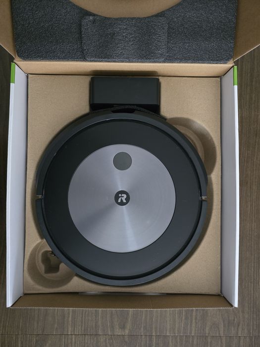 iRobot Roomba j7