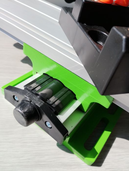 Mesa 2 eixos + torno ajustável para furadora / fresadora CNC - NOVO
