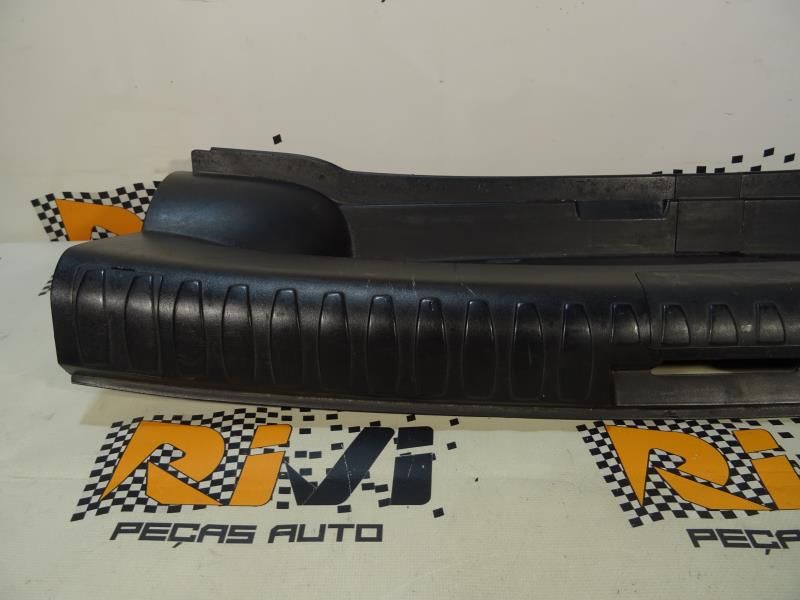 Cobertura inferior/ tapete / alcatifa da mala BMW 1 (E87)