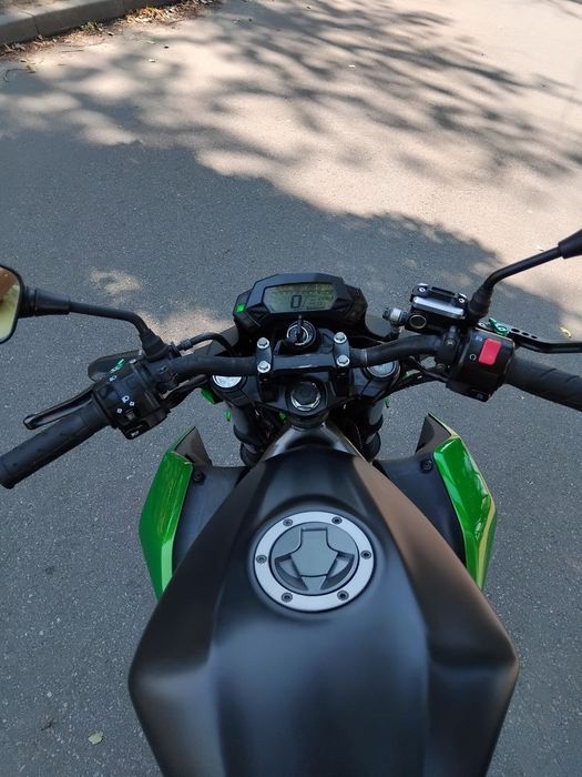 Мотоцикл Kawasaki z 250