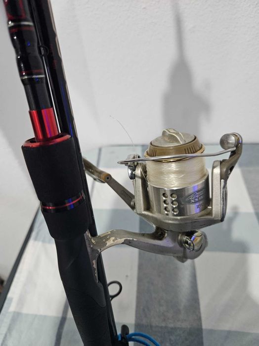 Conjunto de pesca Caperlan Ilicium/Ryobi Applause