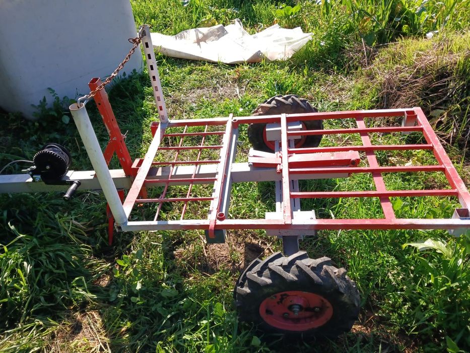 Carroço de trator pequeno