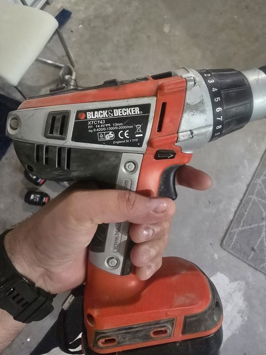 Wkrętarka Black&Decker 2 szt.   z udarem 4x bateria