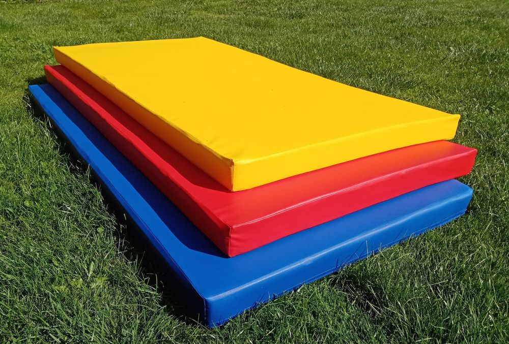 Мат спортивно-гімнастичний 2м*1м*9см