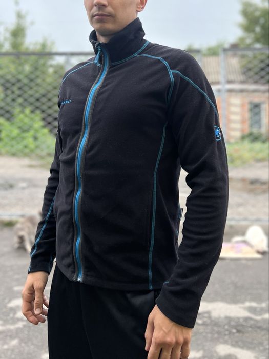 Mammut кофта оригинал M размер флисовая