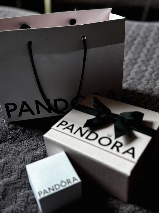 Браслет від  „Pandora“