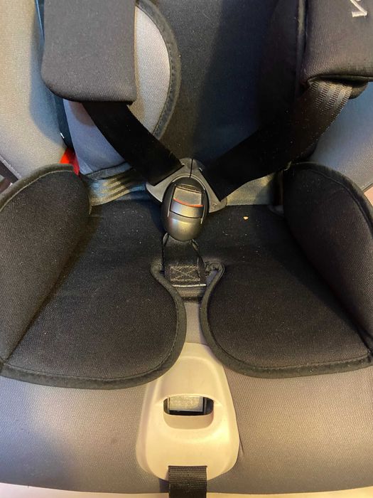 Продам дитяче автокрісло