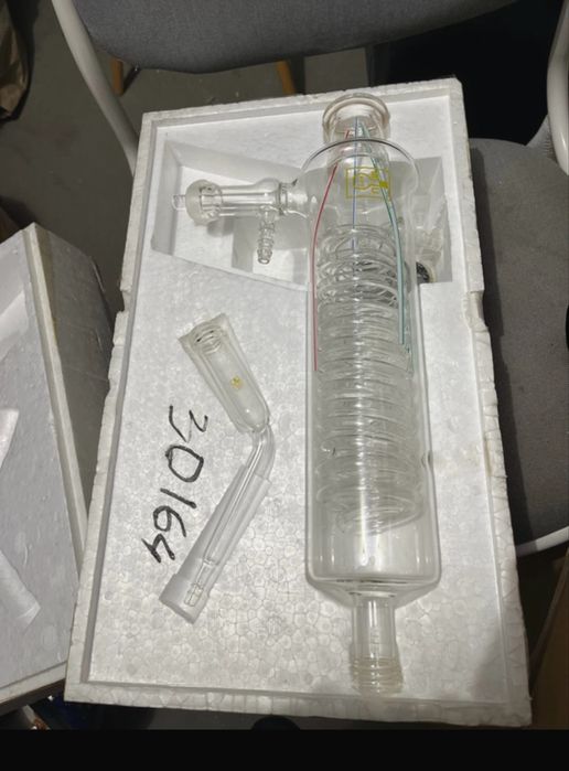 Chlodnica laboratoryjna (destylator spiralny)