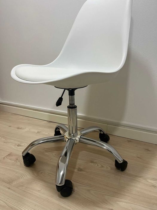 Vendo cadeira com rodas como nova