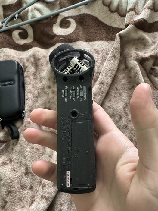 Zoom H1 + петлічка