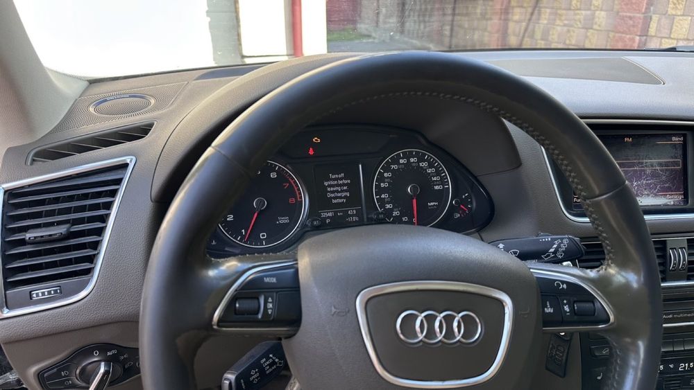 Автомобіль легковий Audi Q5
