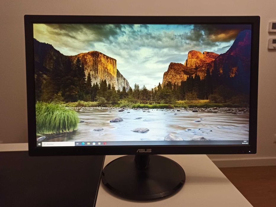 Monitor Asus VP228DE 21,5 cala