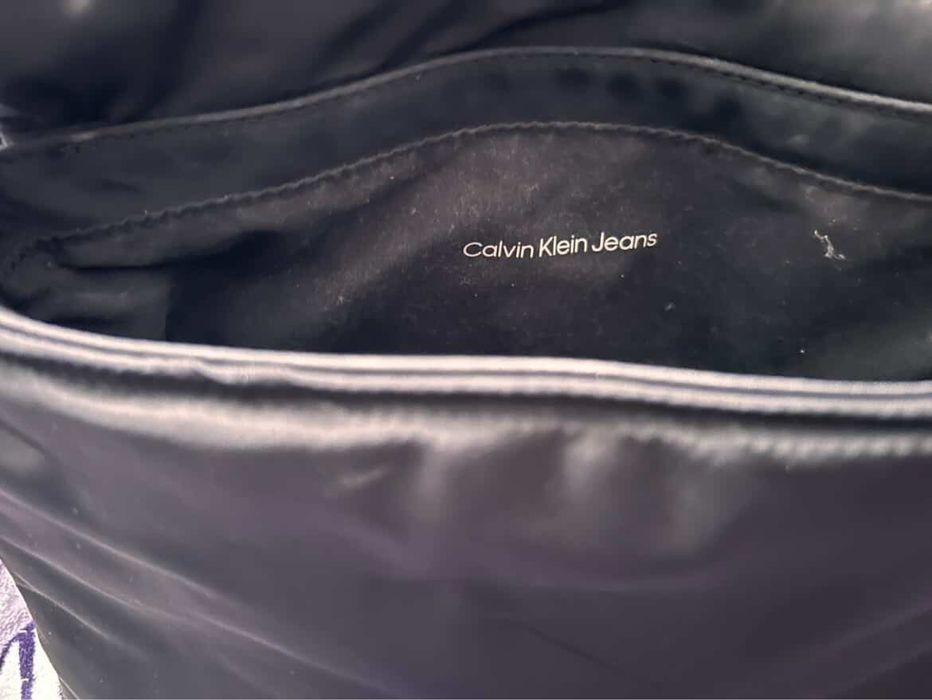 Продам оригінальну сумку  Calvin klein Jeans в відмінному стані