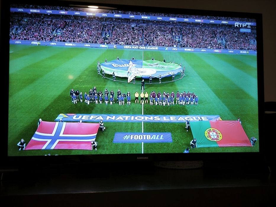 TV Samsung 32" LED HD – Como Nova com Comando Original!