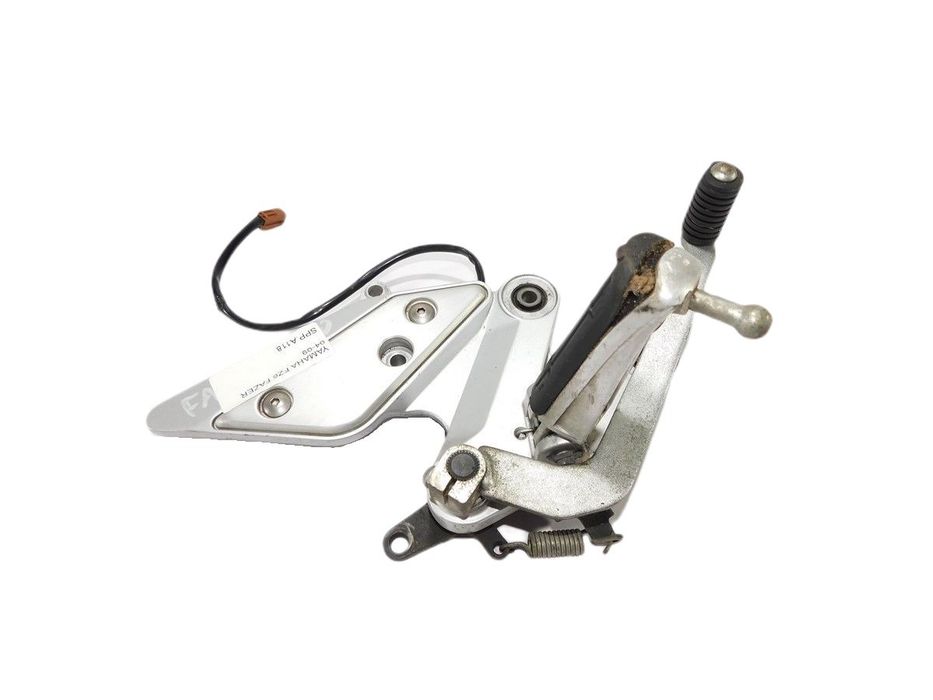 SET PODNÓŻEK PRAWY PRZÓD YAMAHA FZ6 FAZER 04-09