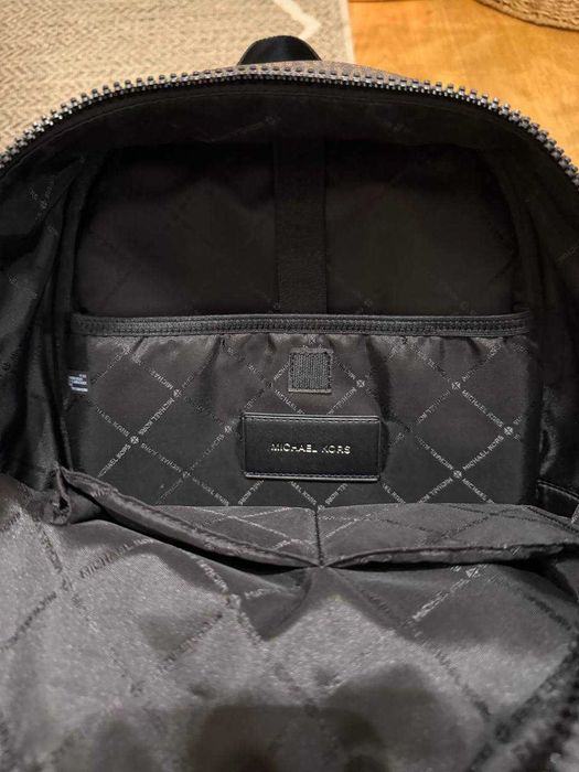 Mochila original Michael Kors Cooper Logo