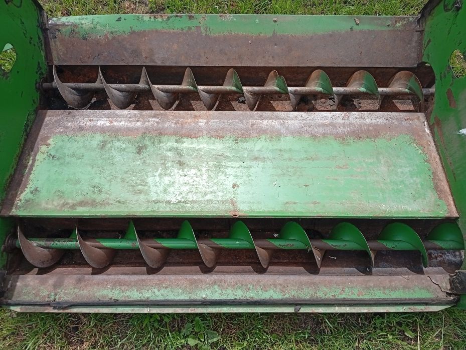 Kosz przyjęciowy ze żmijkami John Deere 970,975,1072,1075