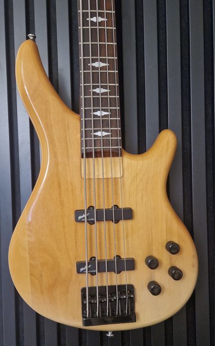Gitara basowa Ibanez CT