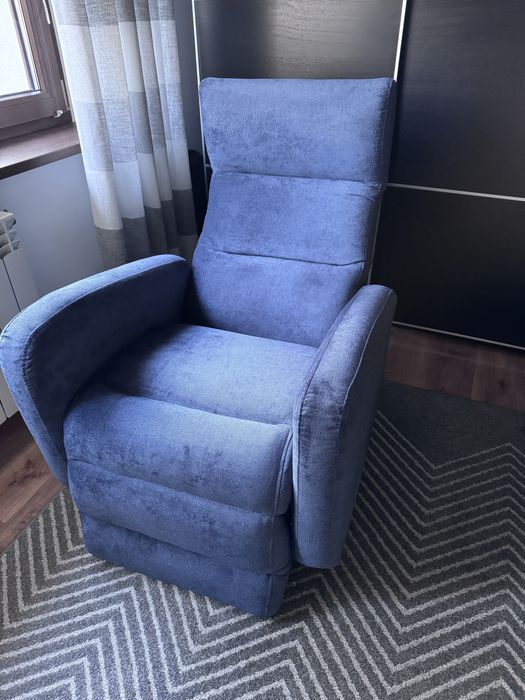 Fotel z funkcja relax (zasilany elektrycznie)