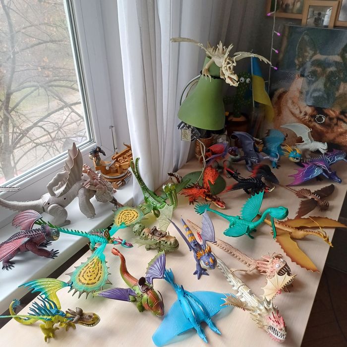 Багато різних драконів