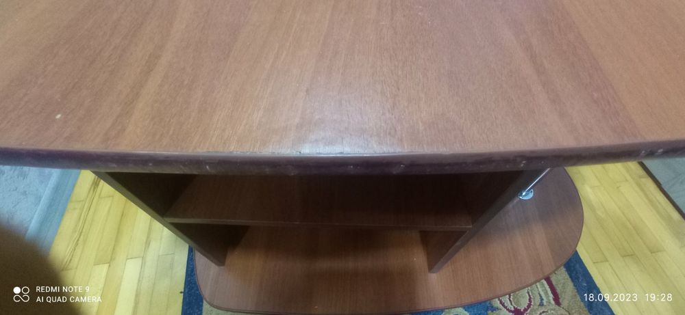 Стіл журнальний столик