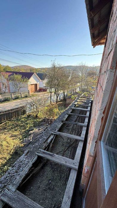 Продаж будинку в мальовничому місці — с. Коростувата