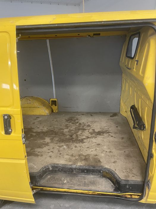 Vw transporter rok 2003