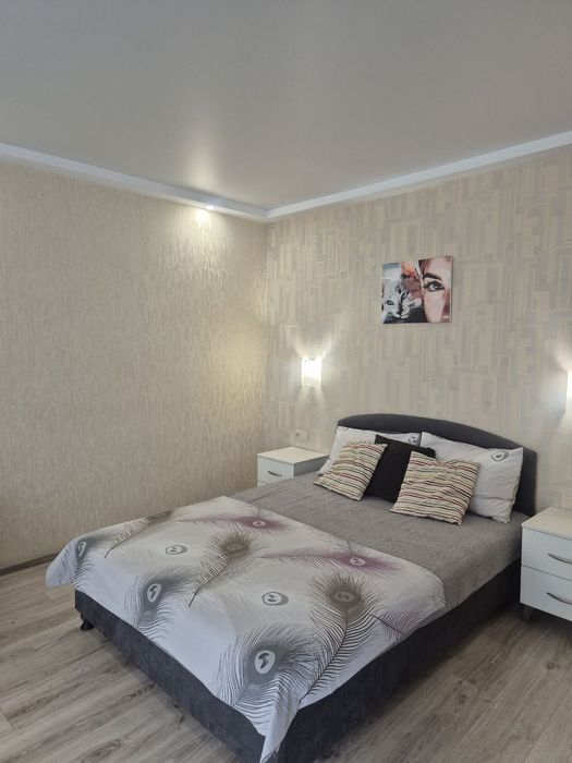 1-к кв посуточно, військовий шпиталь, Жд вокзал, автовокзал, пр. СОБОР