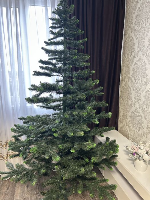 Продам искуственную елку пвх