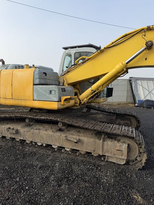 NewHolland e265b