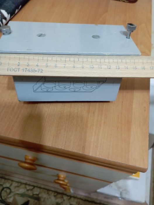Адаптер на 12V продам Б/у