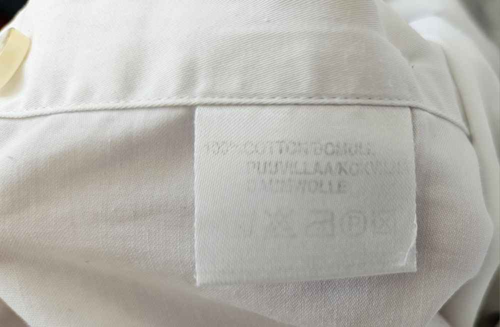 Elegancka koszula męska z długim rękawem; M; Batistini; biała
Rozmiar: