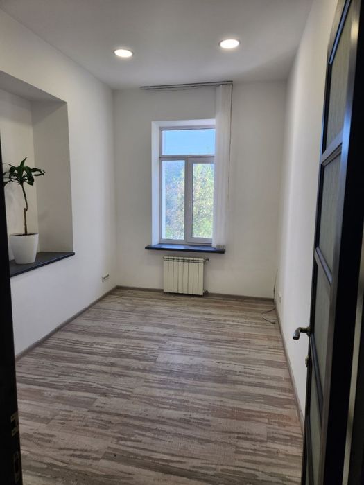 Отдельно стоящее офисное здание. Собственник