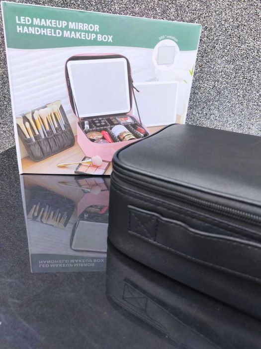 Duża kosmetyczka twarda kuferek z lusterkiem LED nowa czarna stylowa