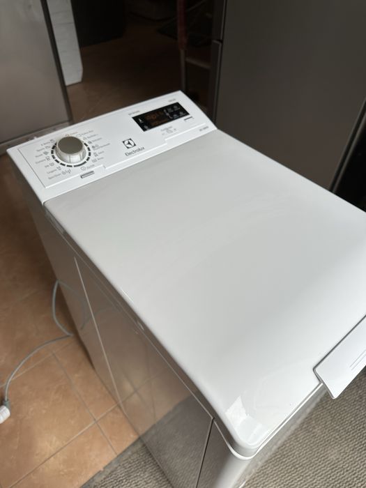 пральна машина Electrolux Mod. EWT1266ELW 6 кг