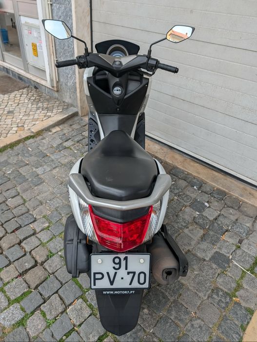 Yamaha N-Max 125cc