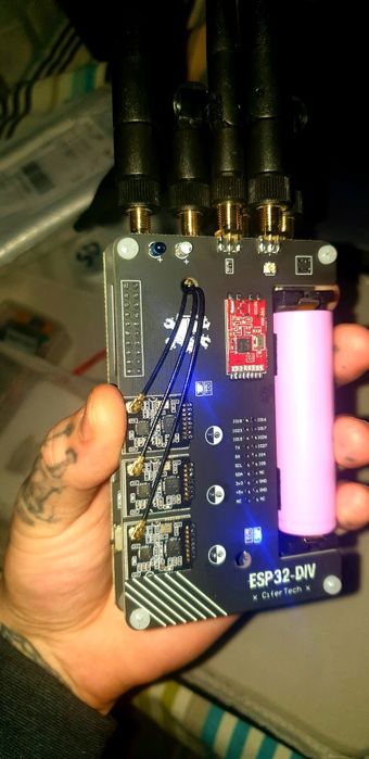 ESP32-DIV Swiss Army Knife, Flipper Zero, marauder, bruce, diy zestaw,