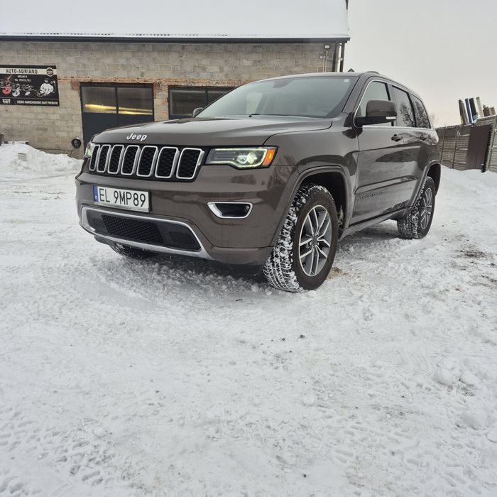 Ładny jeep grand cherokee wk2