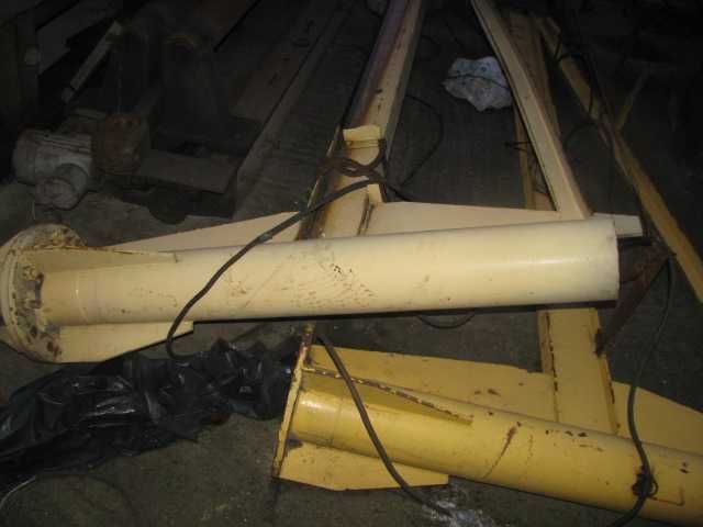 Консольно-поворотний кран.