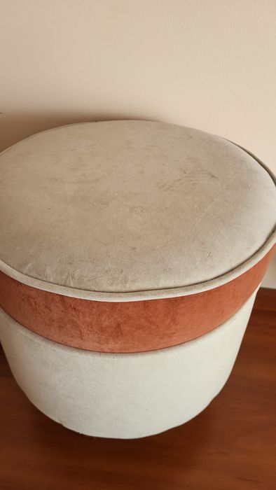 Pufa  siedzisko do toaletki Vox