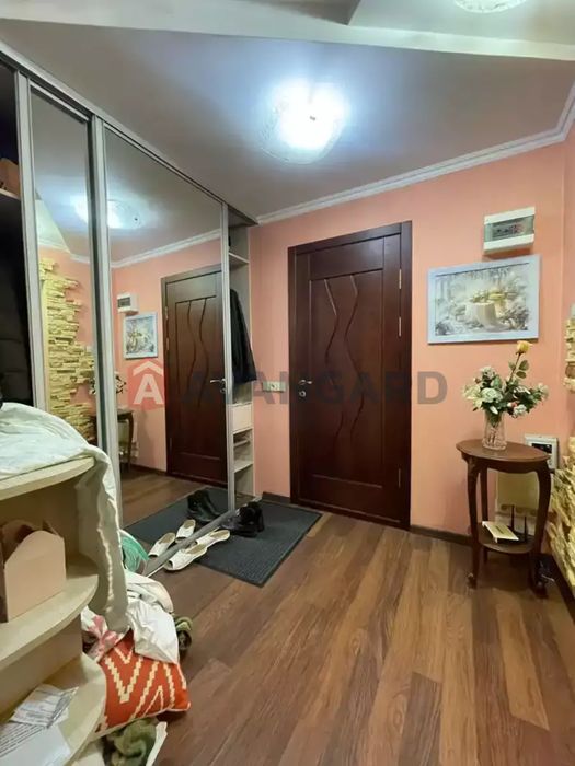 ПРОДАМ 3к квартиру Тополь Джинчарадзе