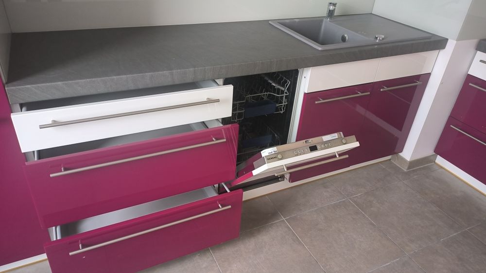 Kuchnia ze sprzętami AGD