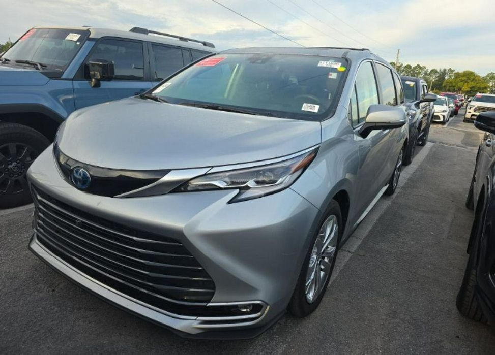 Toyota Sienna