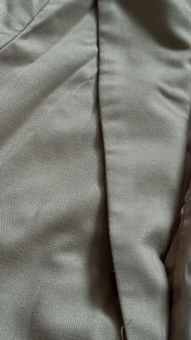 Бежевий прямий жакет