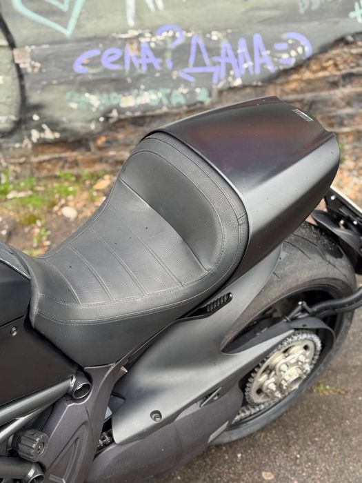 Мотоцикл Ducati Diavel 1200 2014 рік